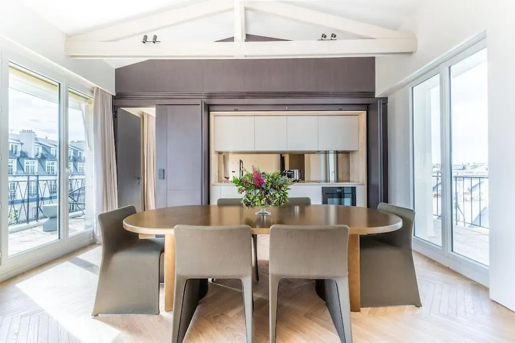 דירה Luxueux Haussmannien Avec Vue Sur *
